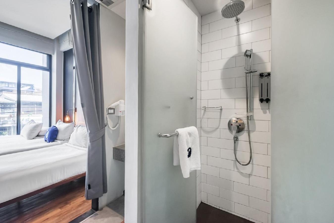 Kokotel Bangkok Surawong Room photo